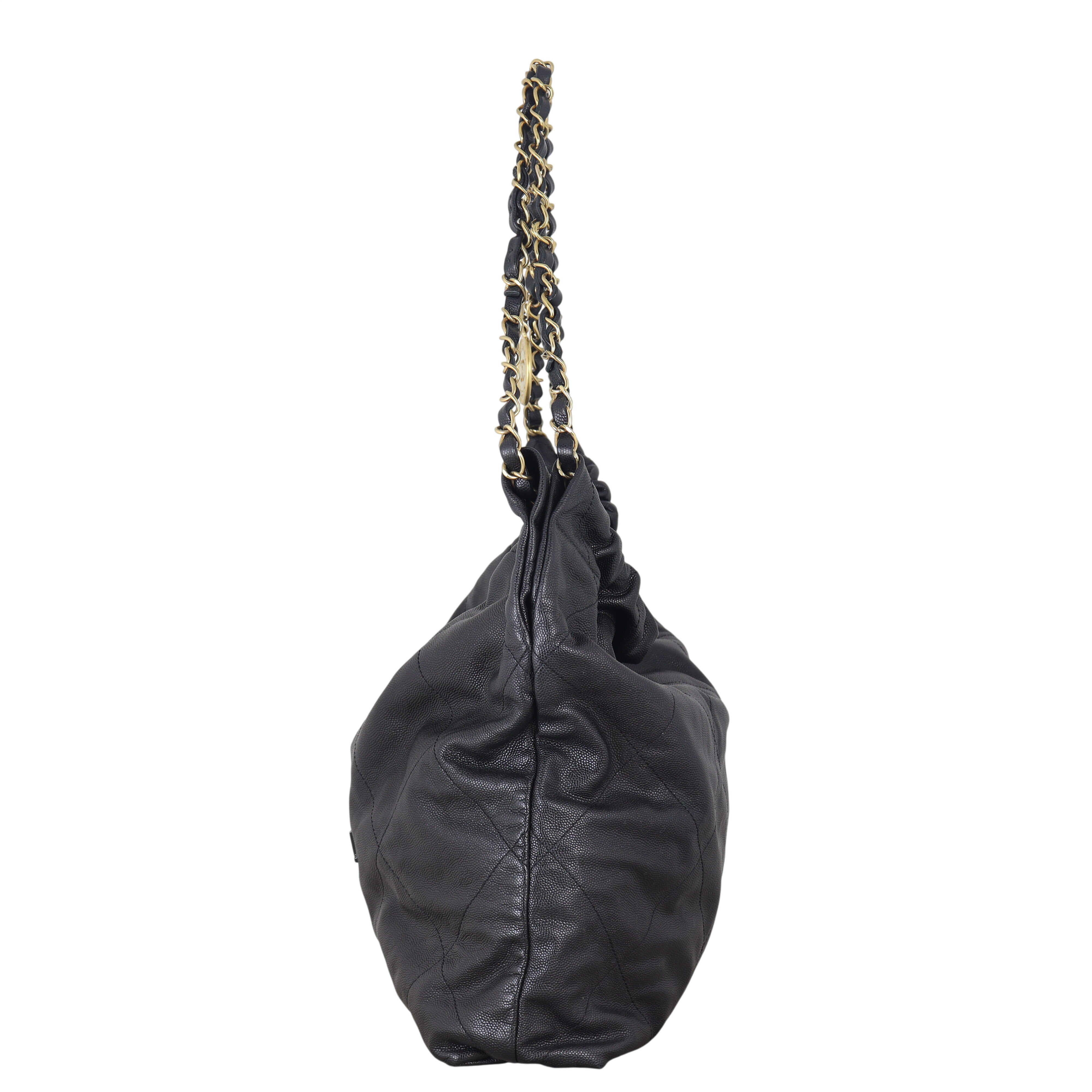 Chanel 22 Hobo Medium