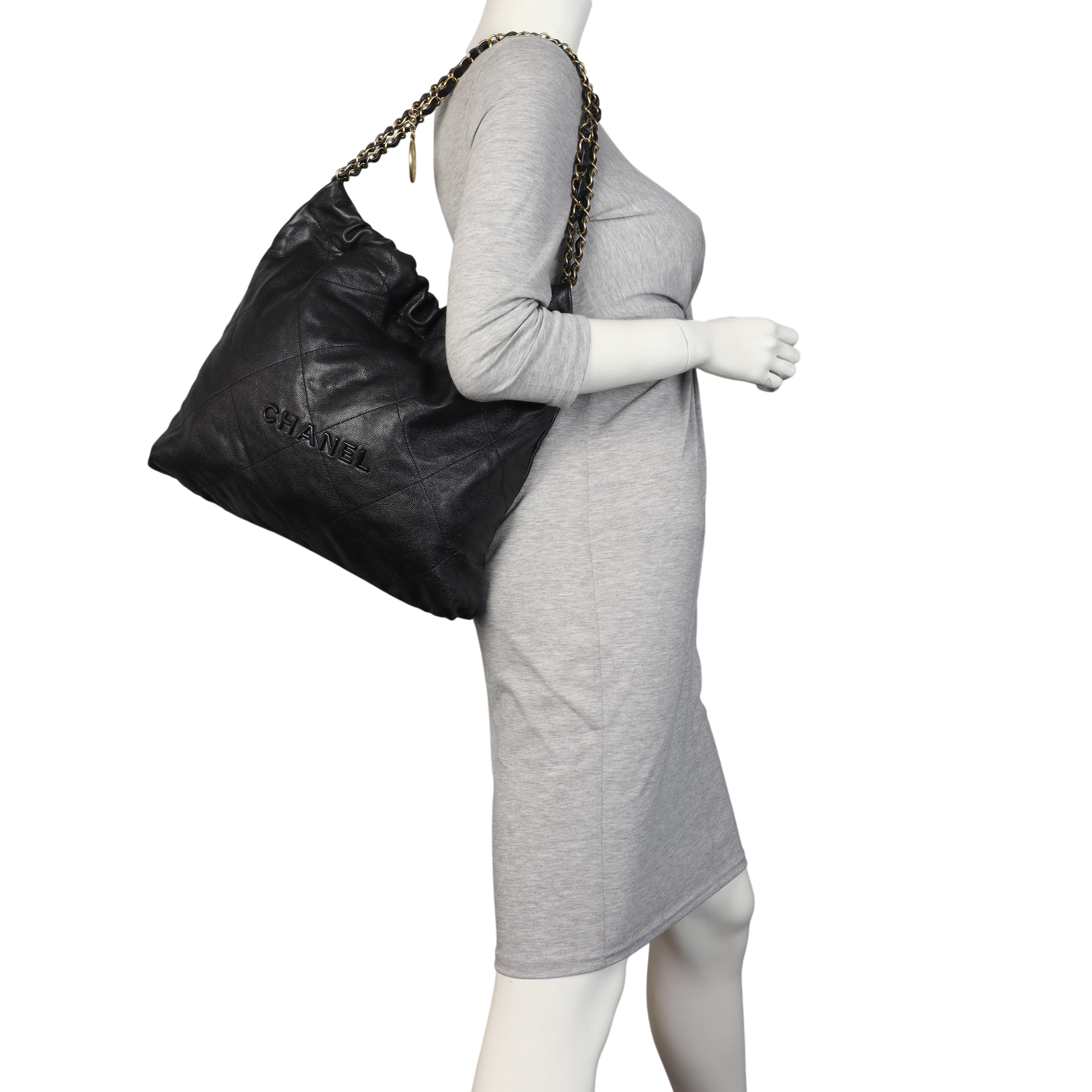 Chanel 22 Hobo Medium