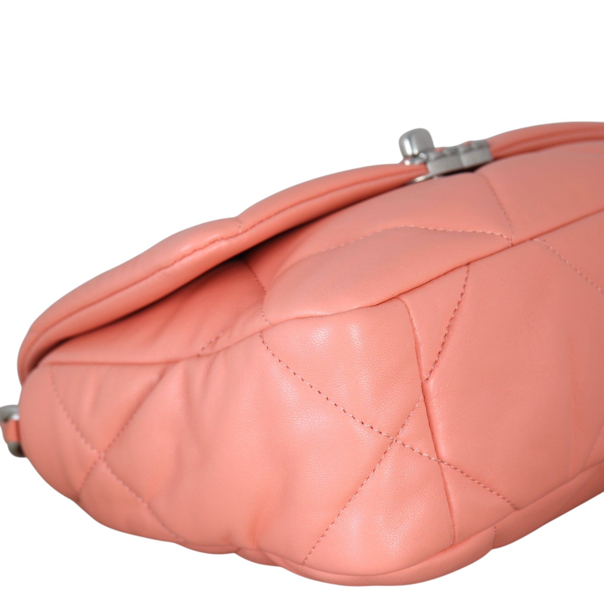 Chanel 19 Flap Bag Medium