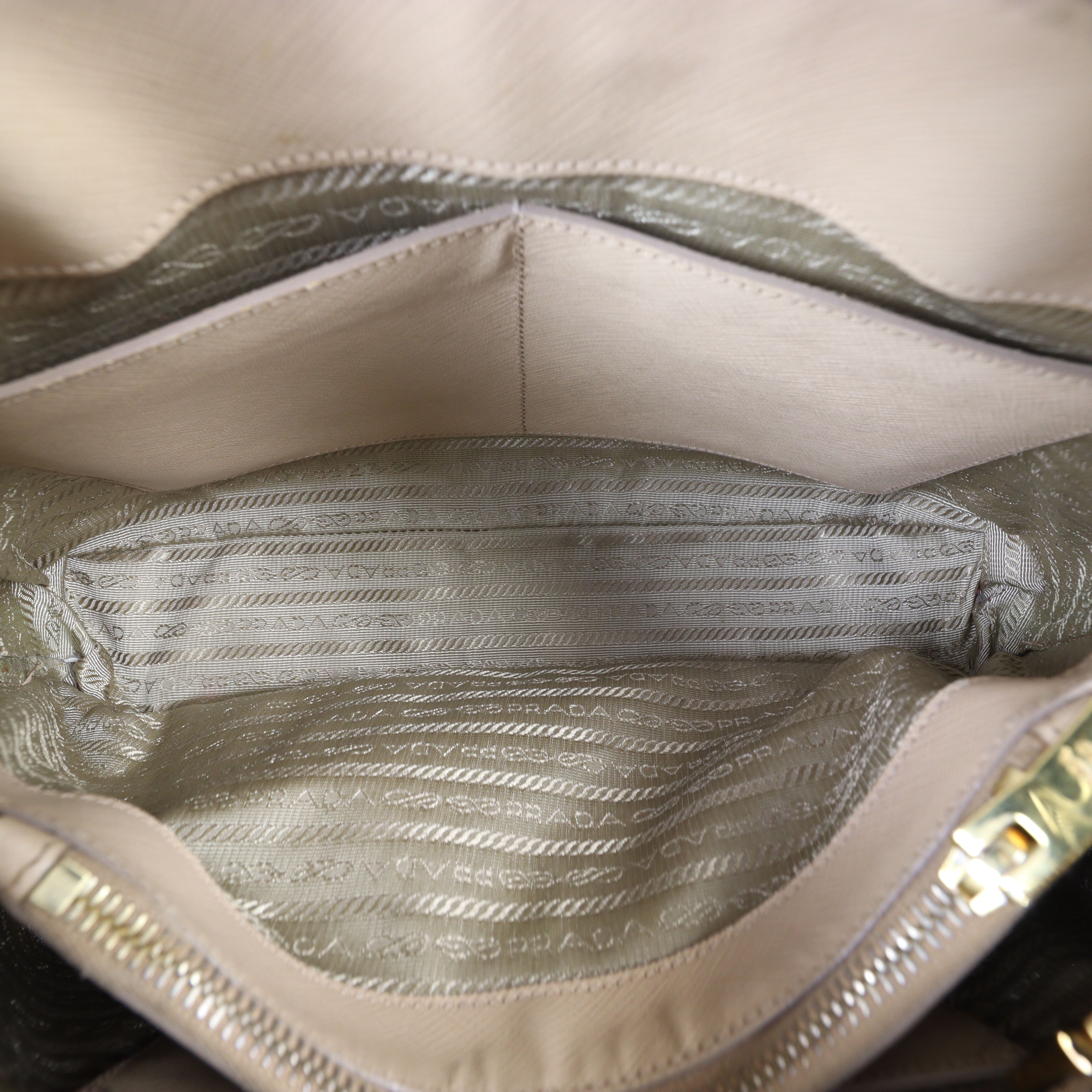 Prada Saffiano Lux Promenade Medium