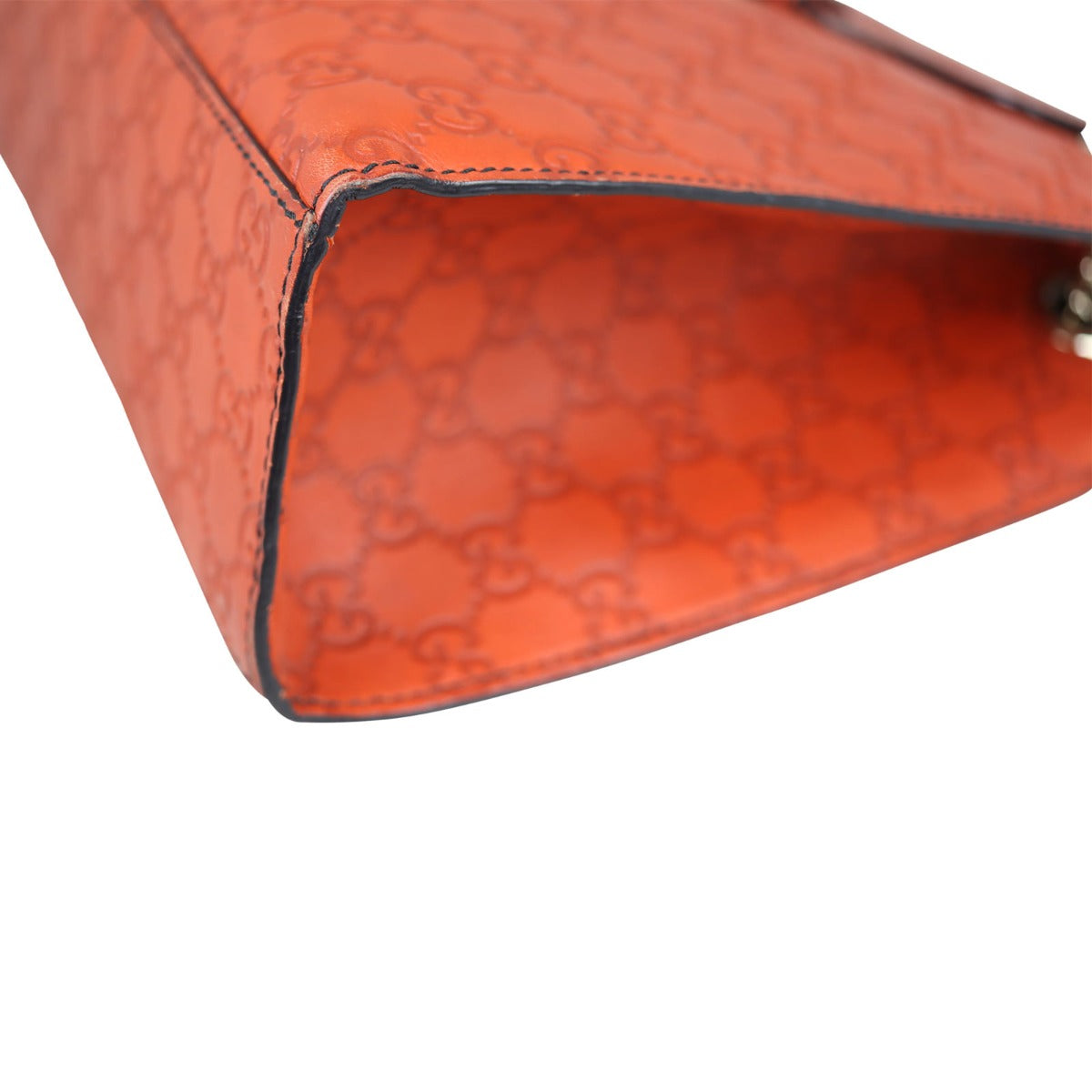 Gucci Emily Guccissima Chain Shoulder Bag Corner Closeup