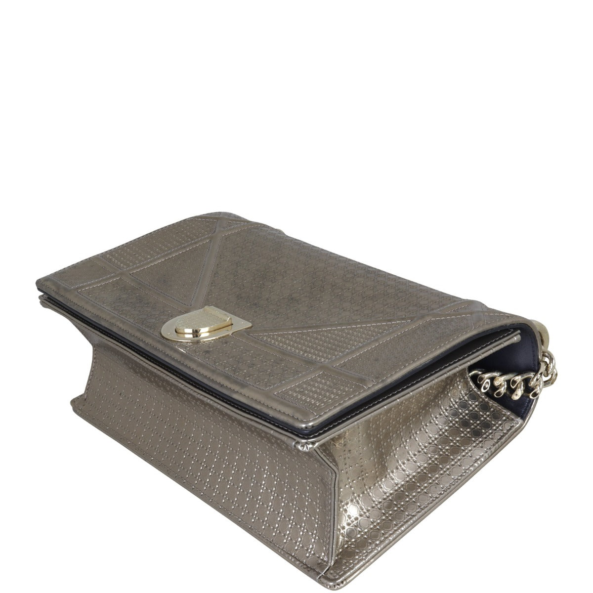 Dior Diorama Micro-Cannage bag Corner Distance