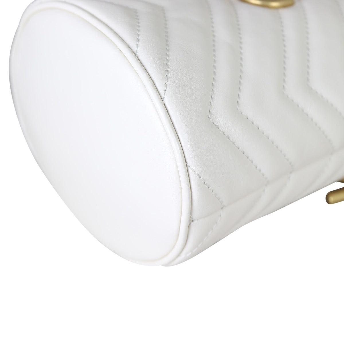 Gucci GG Marmont Mini Bucket Bag Corner Close Up