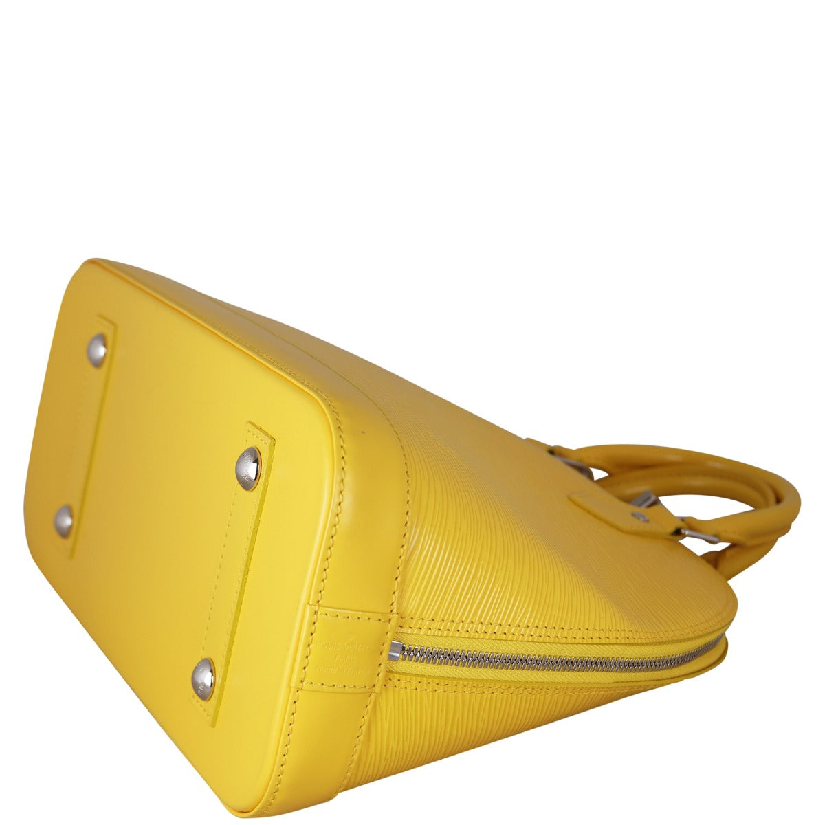 Louis Vuitton Alma PM Epi Corner Distance