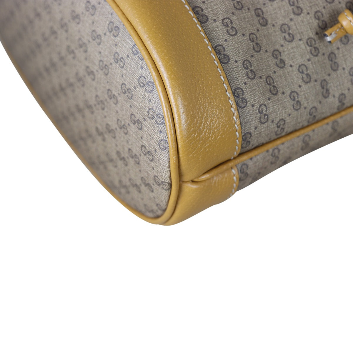 Gucci x Disney Mini GG Supreme Bucket Bag Close Corner