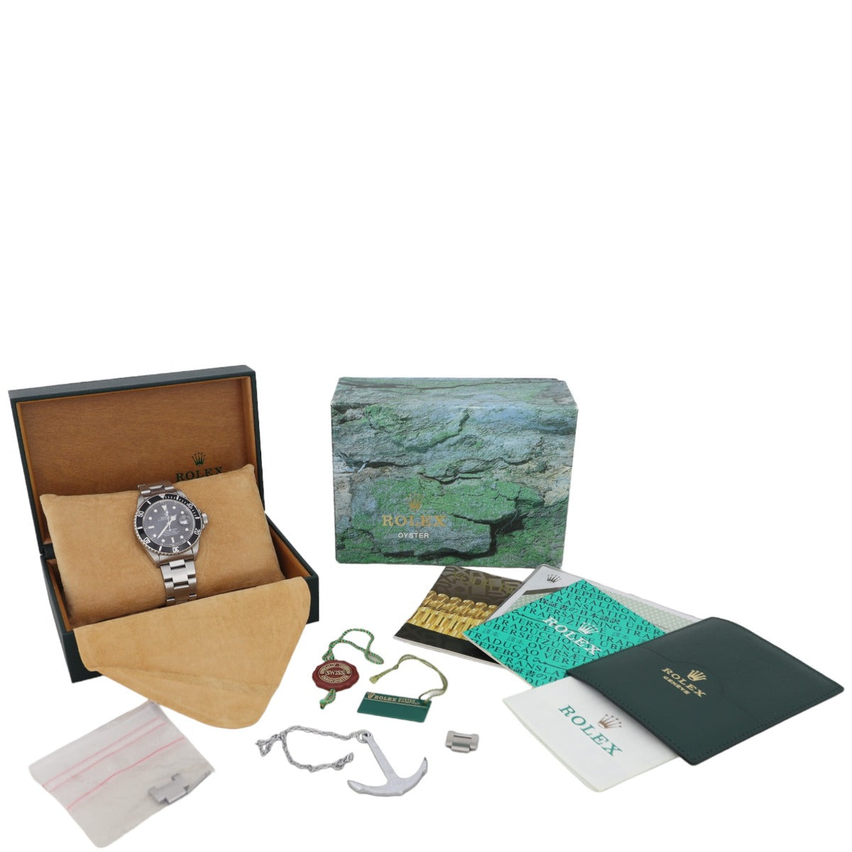 Rolex Oyster Perpetual Submariner Date 40mm Watch