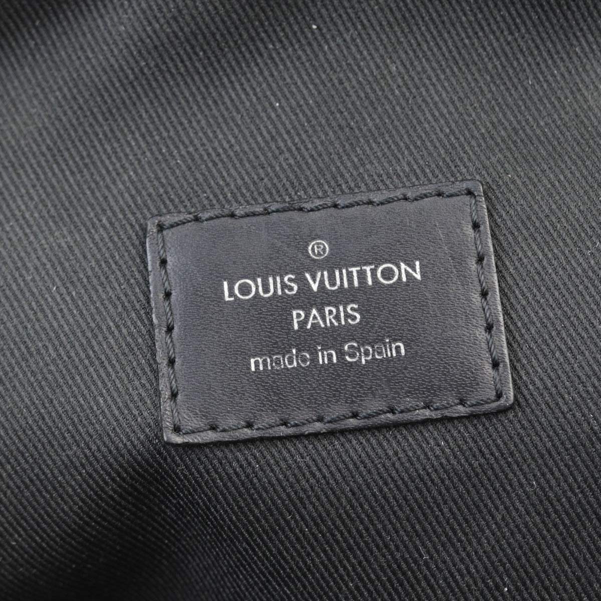Louis Vuitton Avenue Sling Bag Damier Graphite