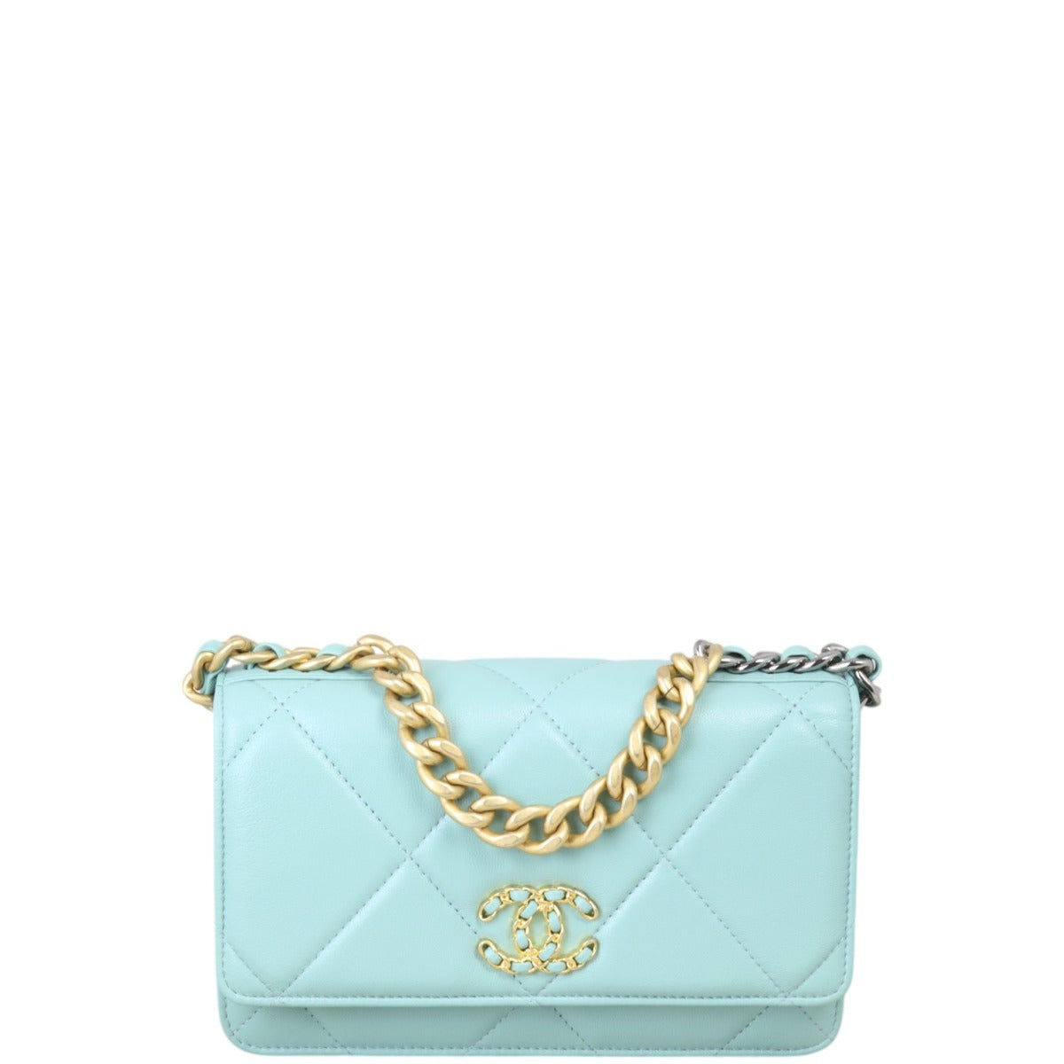 Chanel 19 Wallet On Chain