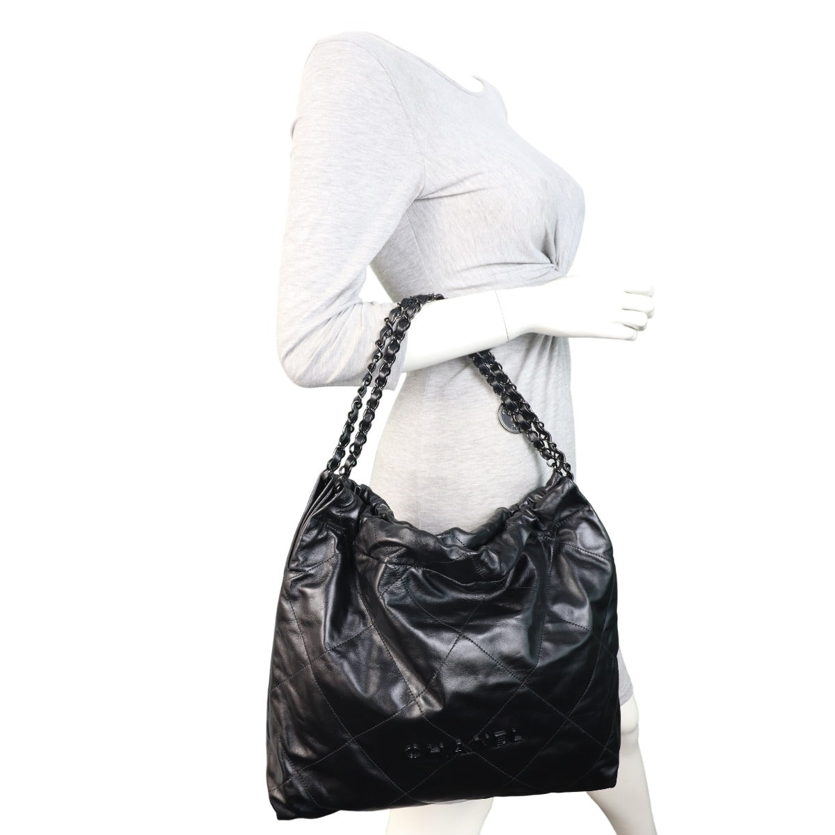 Chanel 22 Hobo Medium