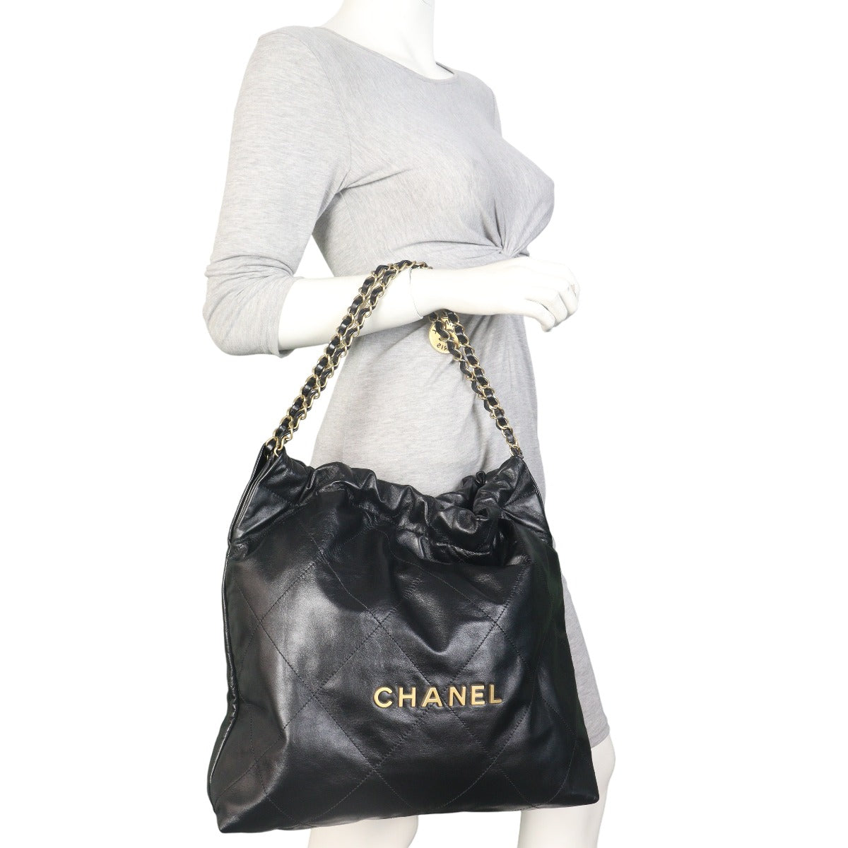 Chanel 22 Hobo Medium