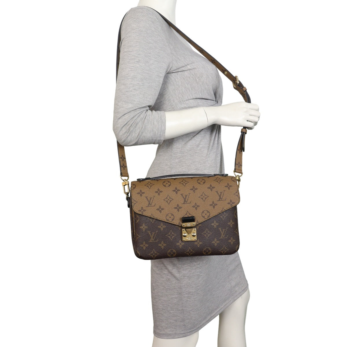 Louis Vuitton Pochette Metis Monogram Reverse