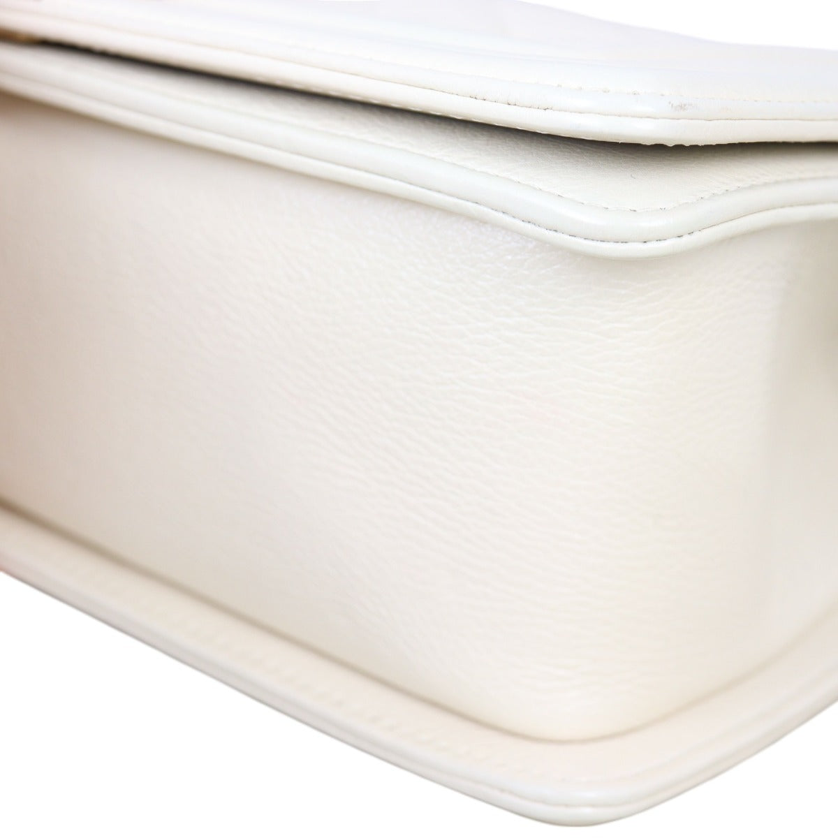 Chanel Boy Old Medium