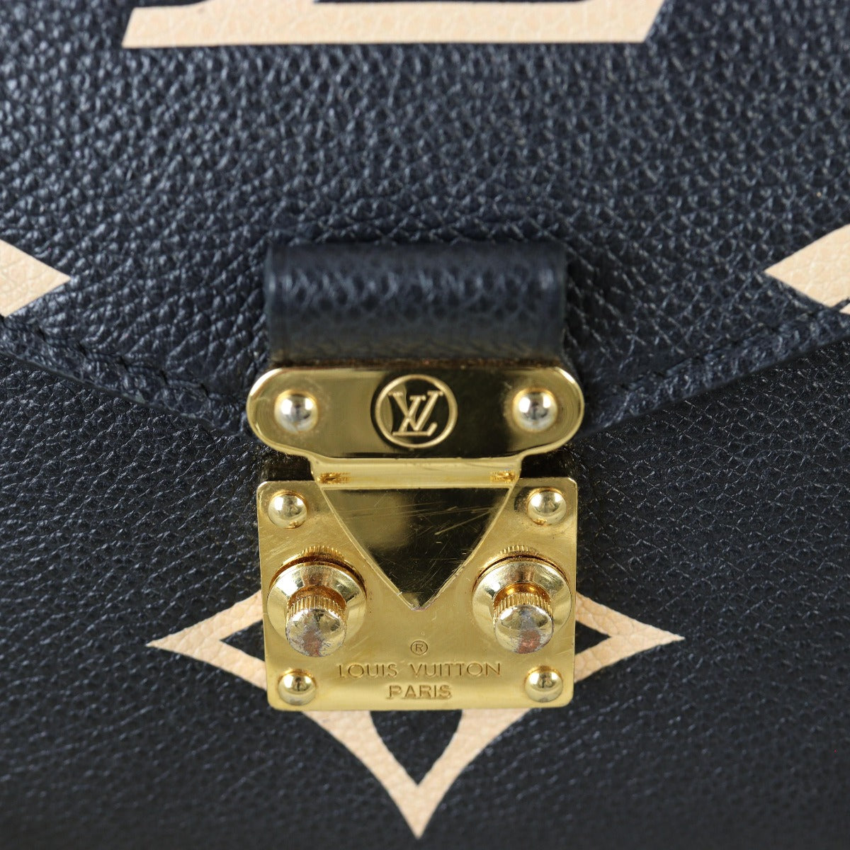 Louis Vuitton Pochette Metis Monogram Empreinte Giant Bicolour