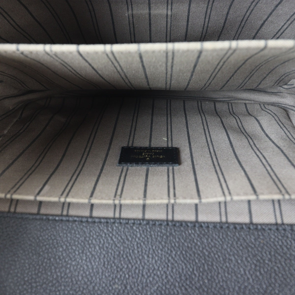 Louis Vuitton Pochette Metis Monogram Empreinte