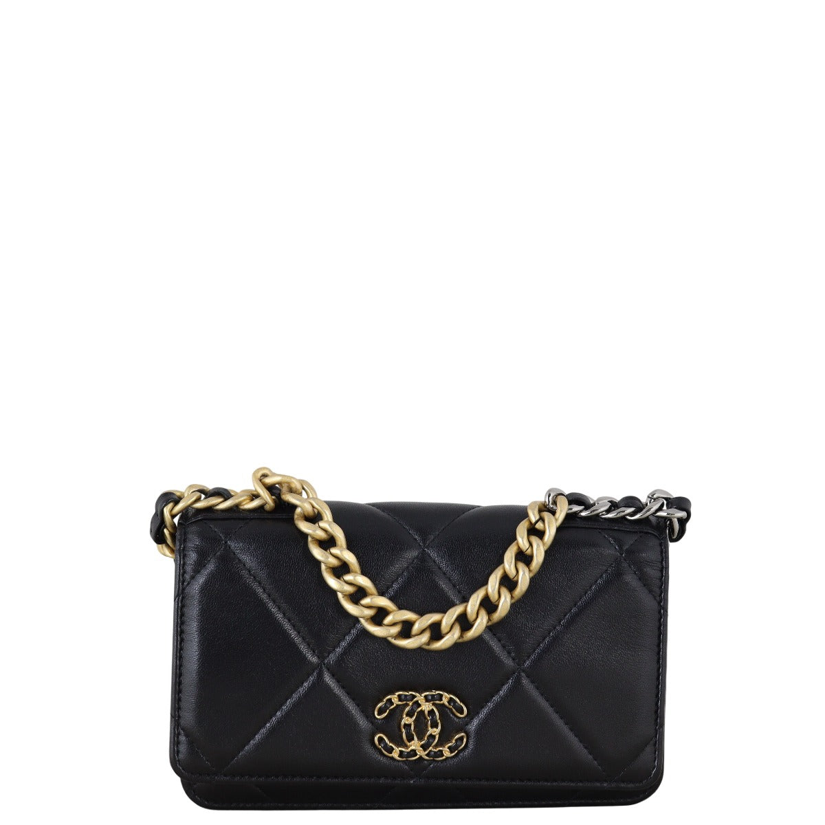 Chanel 19 Wallet On Chain