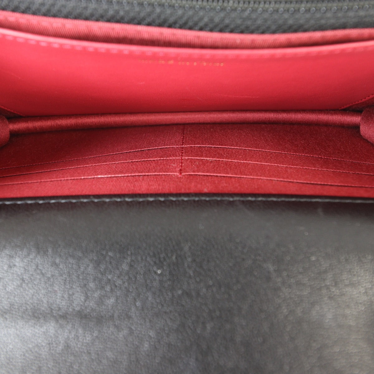 Chanel 19 Wallet On Chain