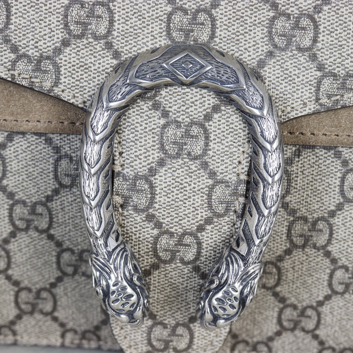 Gucci Dionysus GG Supreme Small Shoulder Bag