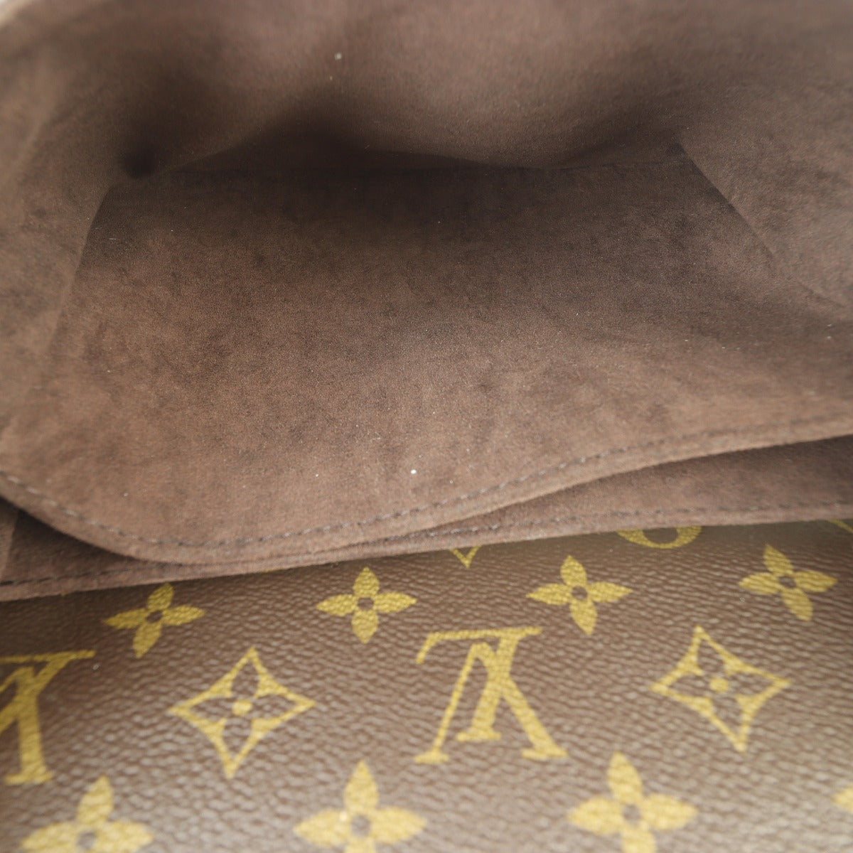Louis Vuitton Pochette Metis Monogram