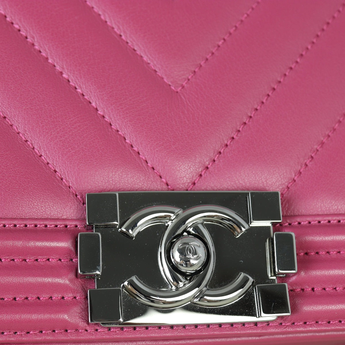 Chanel Boy Old Medium Chevron