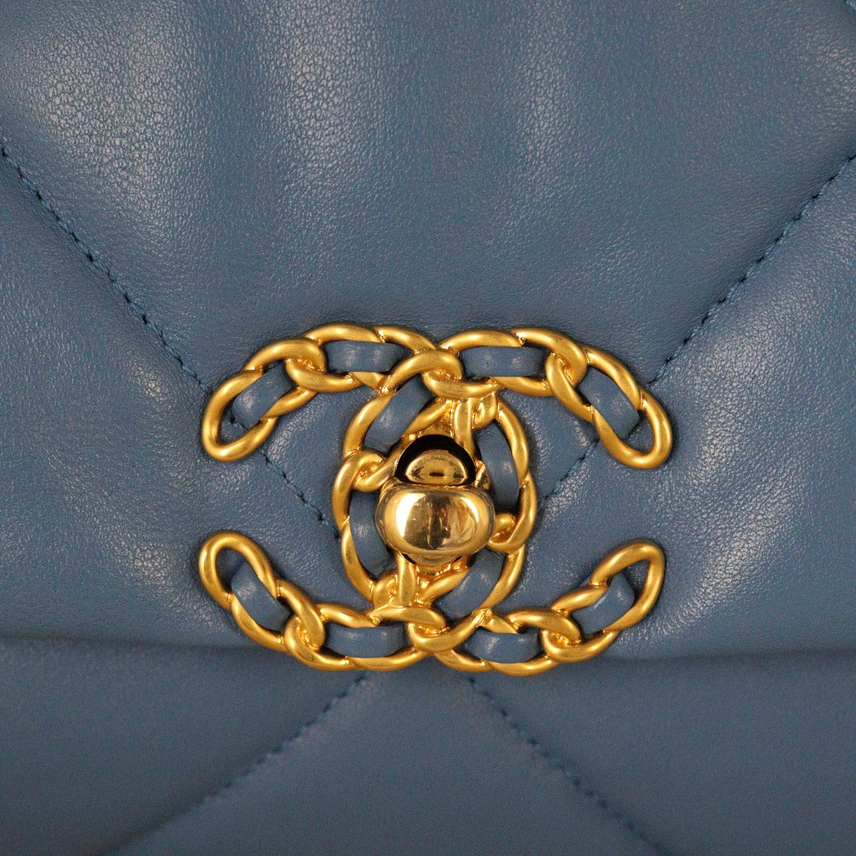 Chanel 19 Flap Bag Medium