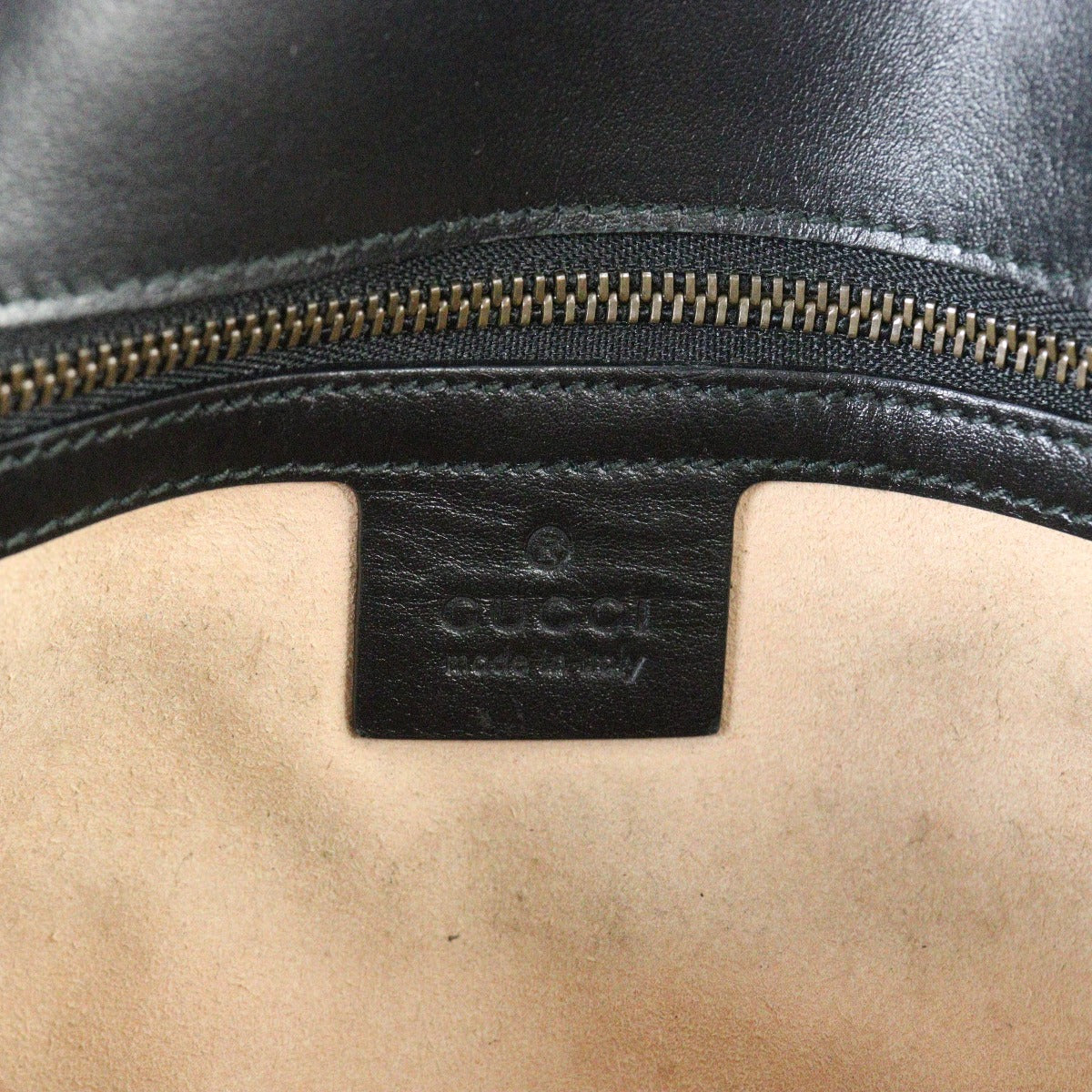 Gucci GG Marmont Matelasse Medium Shoulder Bag