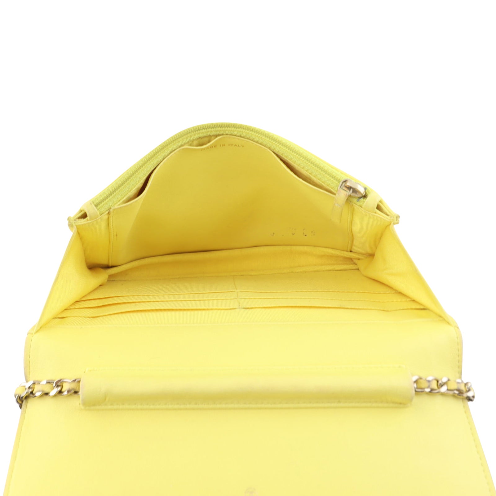 Chanel Wallet on Chain interior