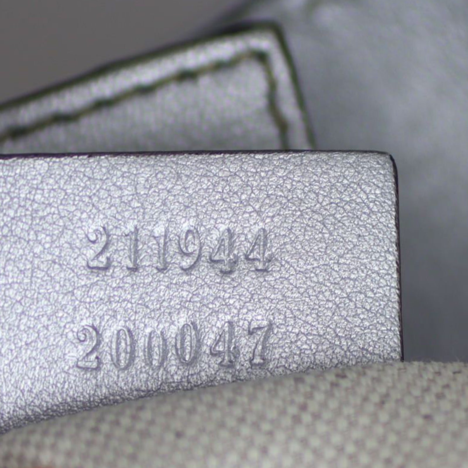 Gucci GG Guccissima Sukey Tote Date code