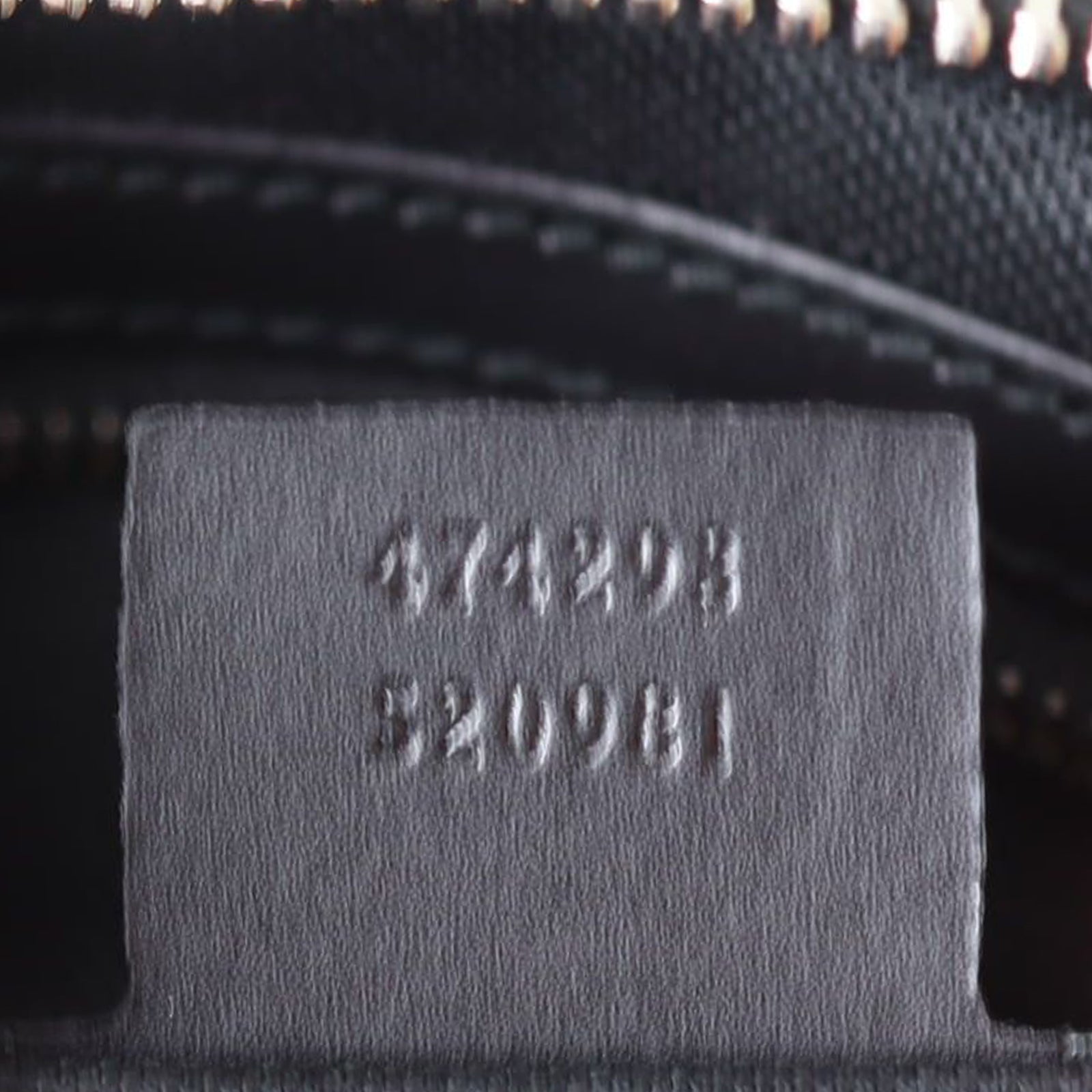 Gucci GG Supreme Belt Bag Date code