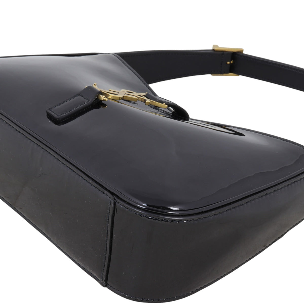 Saint Laurent Le 5 a 7 Hobo Patent