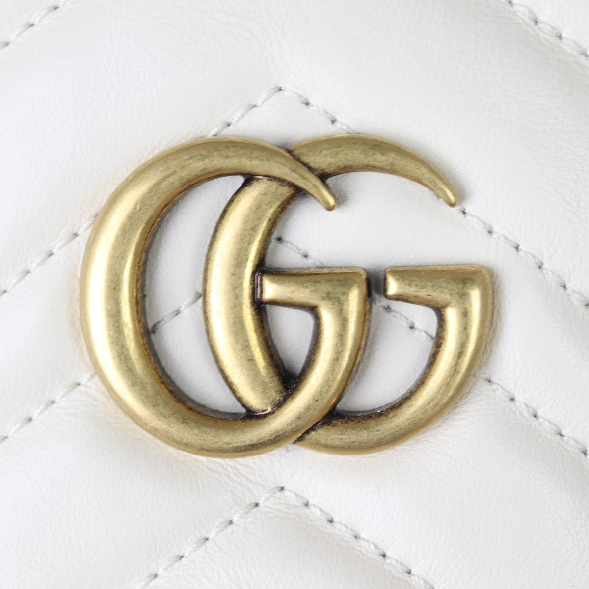 Gucci GG Marmont Mini Bucket Bag Hardware