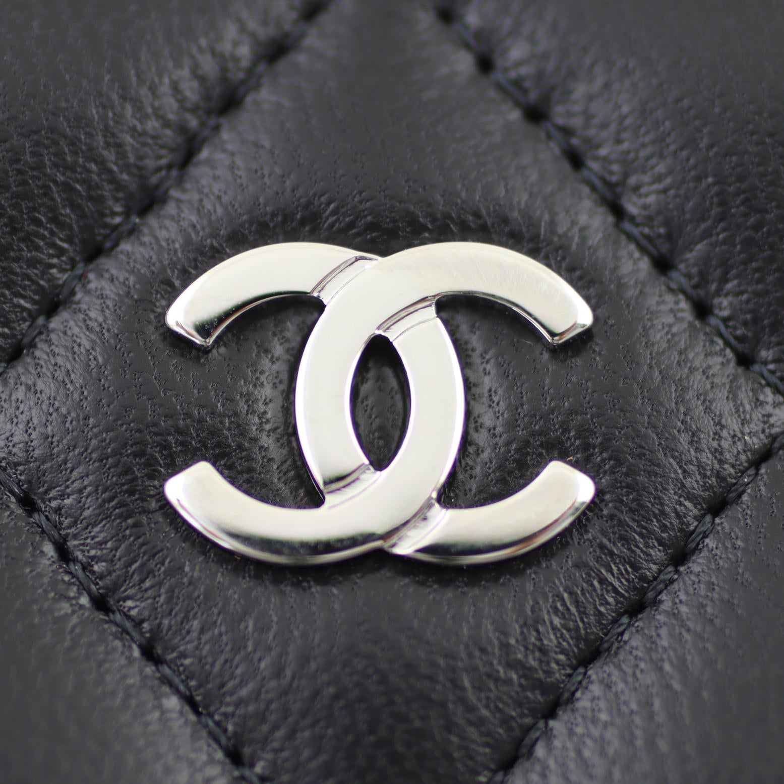 Chanel Classic Zipped Cardholder Hardware