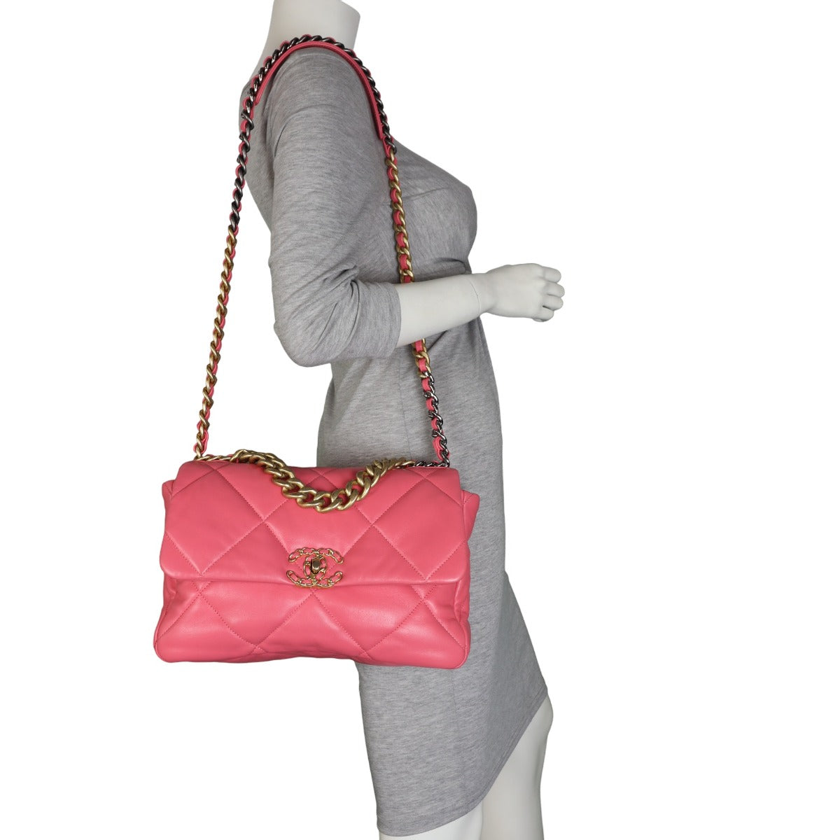 Chanel 19 Flap Bag Large | Pink
