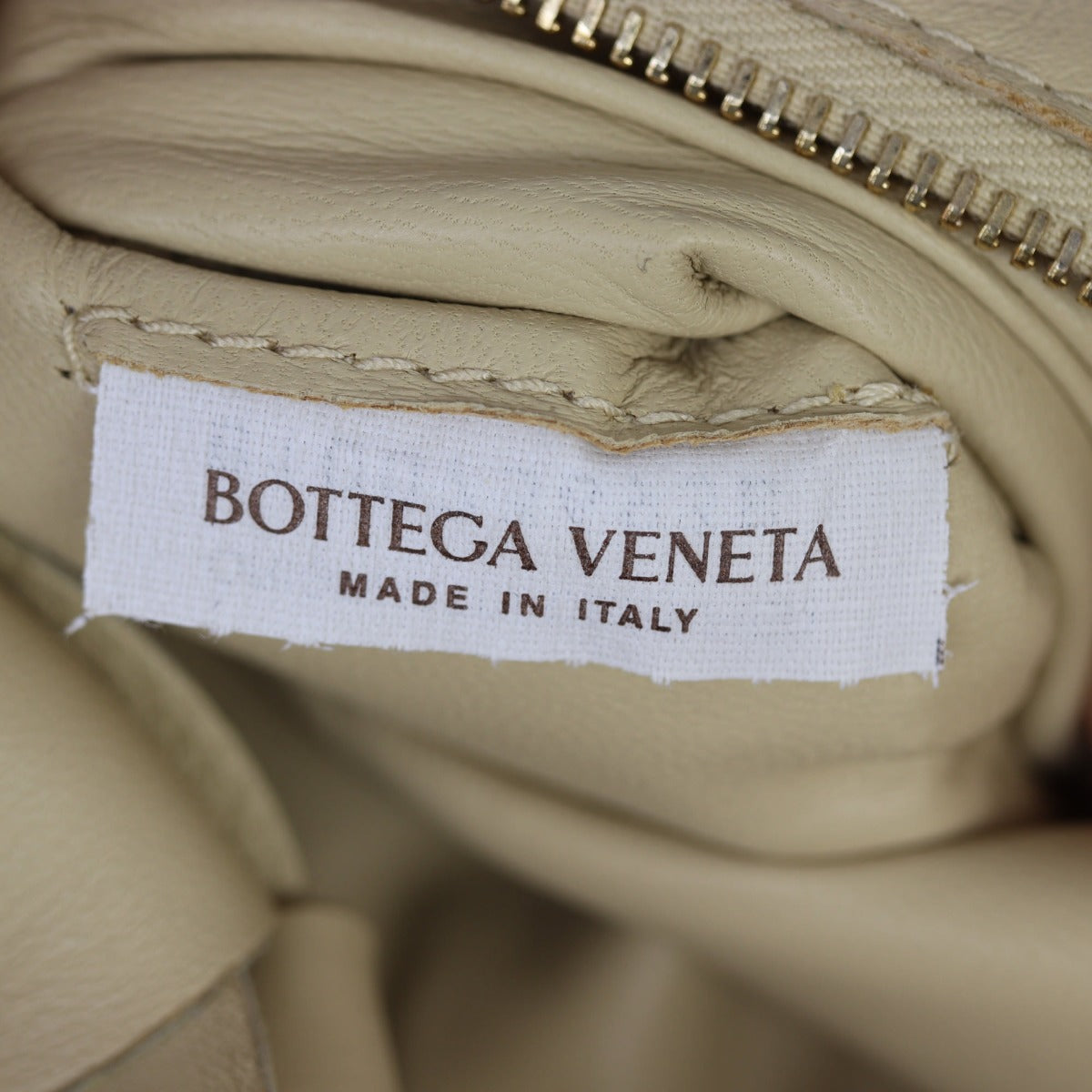 Bottega Veneta Grained Intreccio Cassette