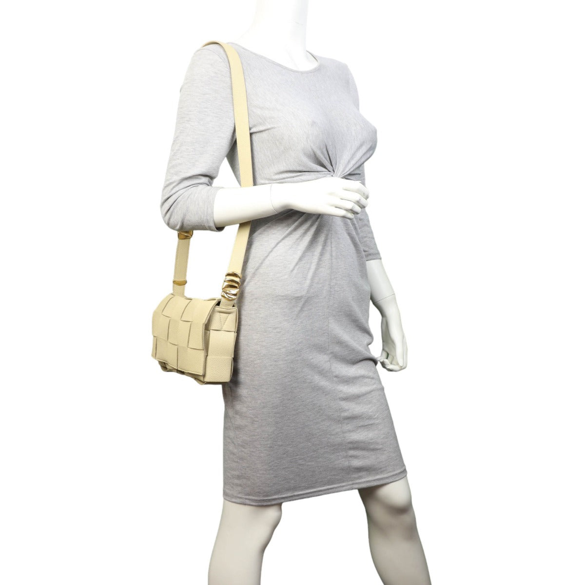 Bottega Veneta Grained Intreccio Cassette