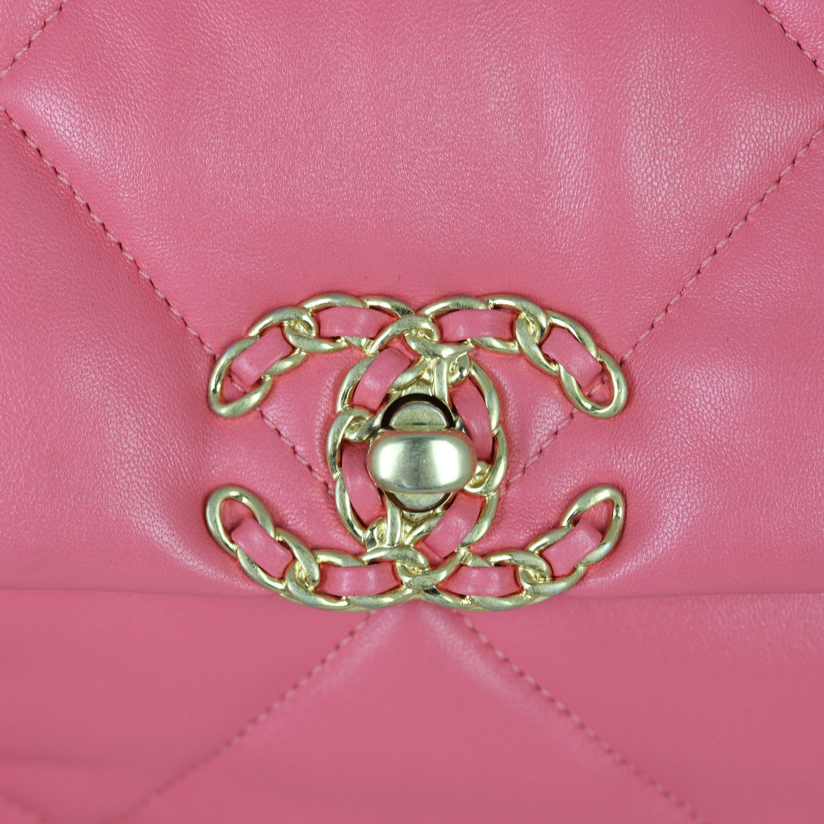 Chanel 19 Flap Bag Large | Pink