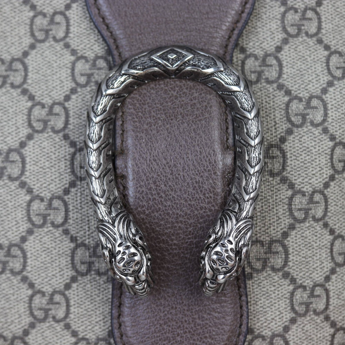 Gucci Dionysus GG Supreme Bucket Bag Medium