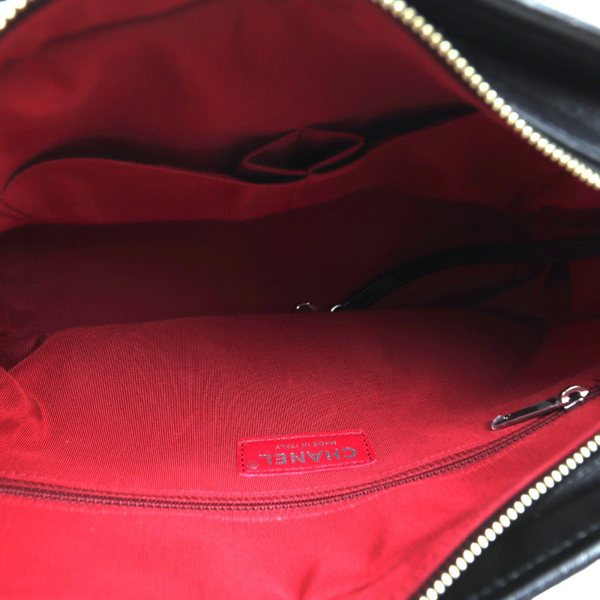 Chanel Gabrielle Hobo Medium | GHW