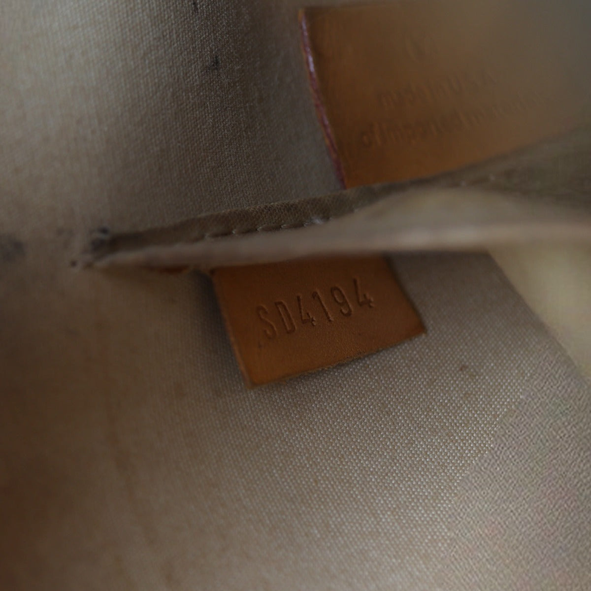 Louis Vuitton Alma BB Monogram Vernis | Noisette