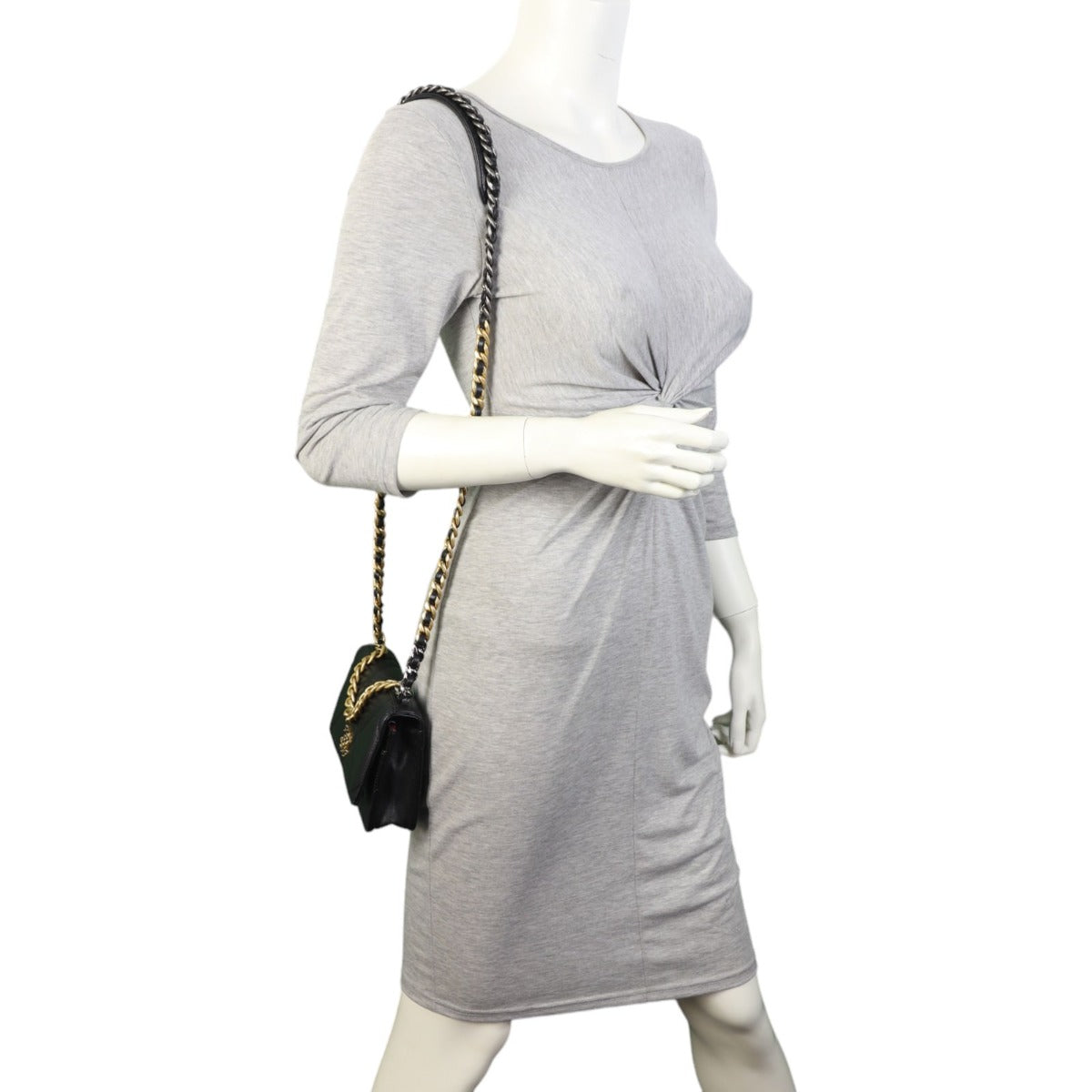 Chanel 19 Wallet On Chain