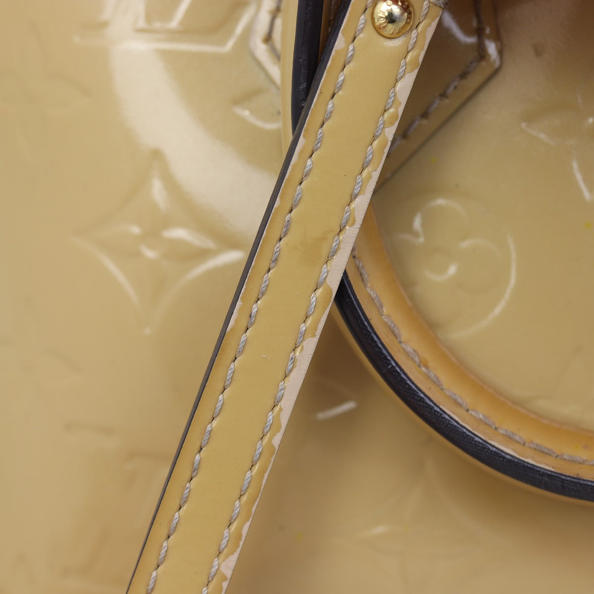 Louis Vuitton Alma BB Monogram Vernis | Noisette