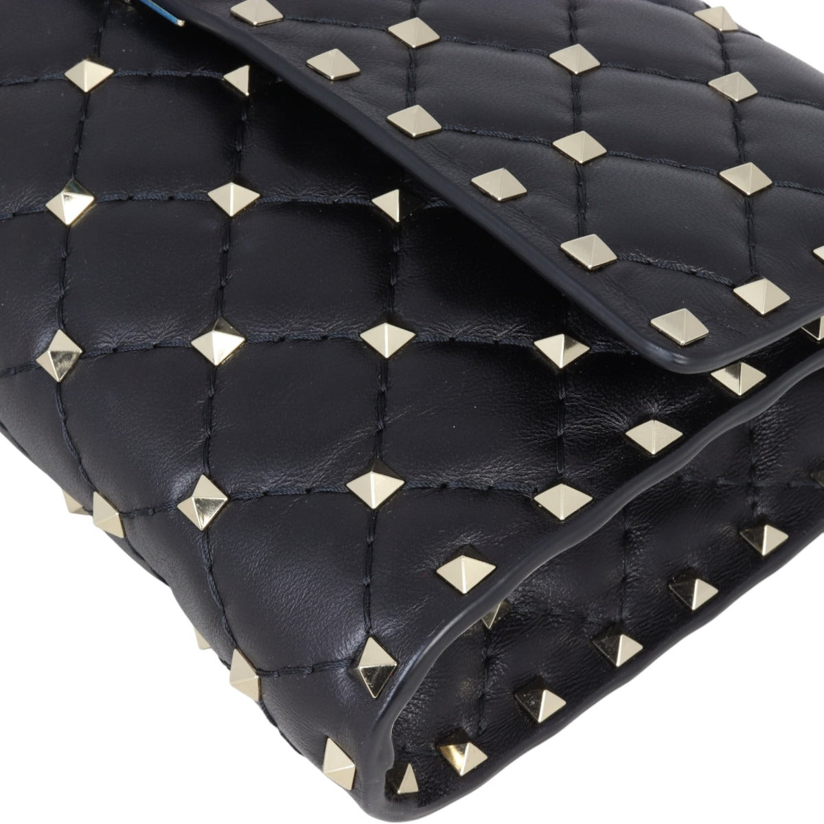 Valentino Rockstud Spike Wallet on Chain