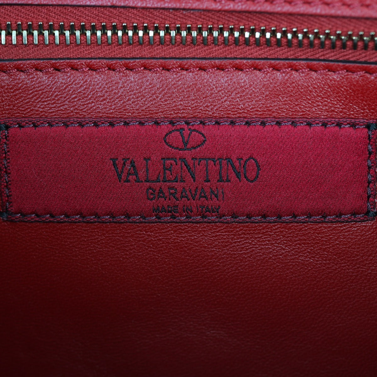 Valentino Rockstud Spike Wallet on Chain