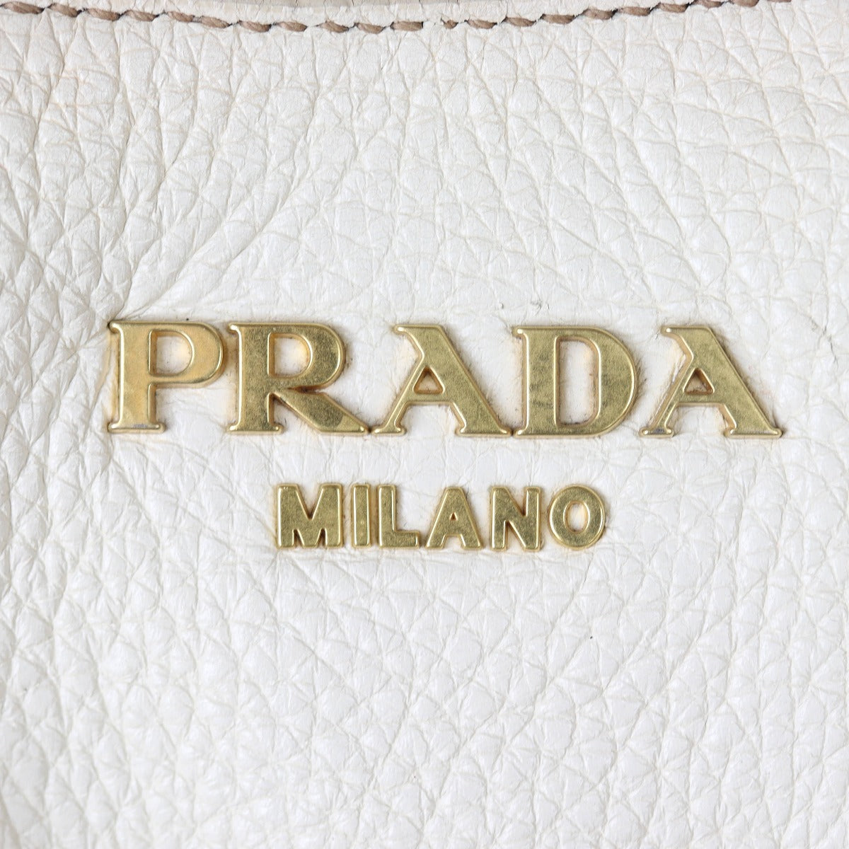 Prada Vitello Daino Hobo Hardware