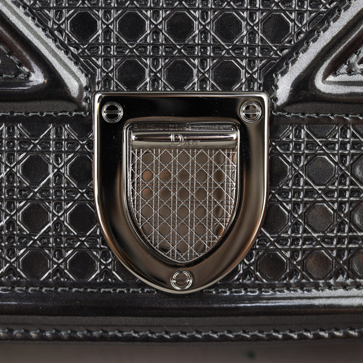 Dior Diorama Wallet on Chain Micro-cannage Hardware