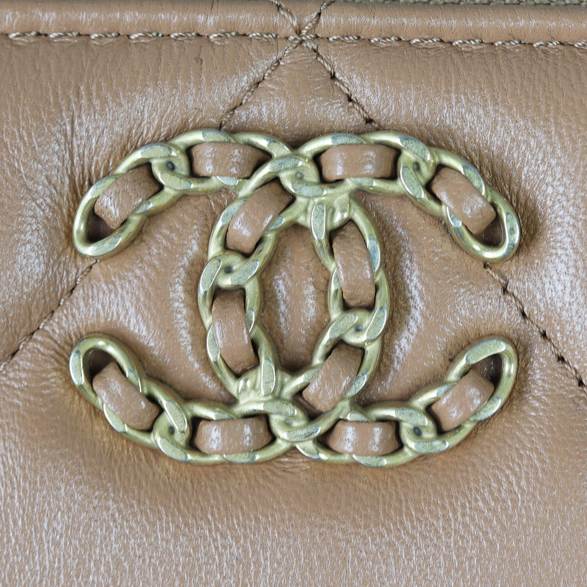 Chanel 19 Pouch Hardware