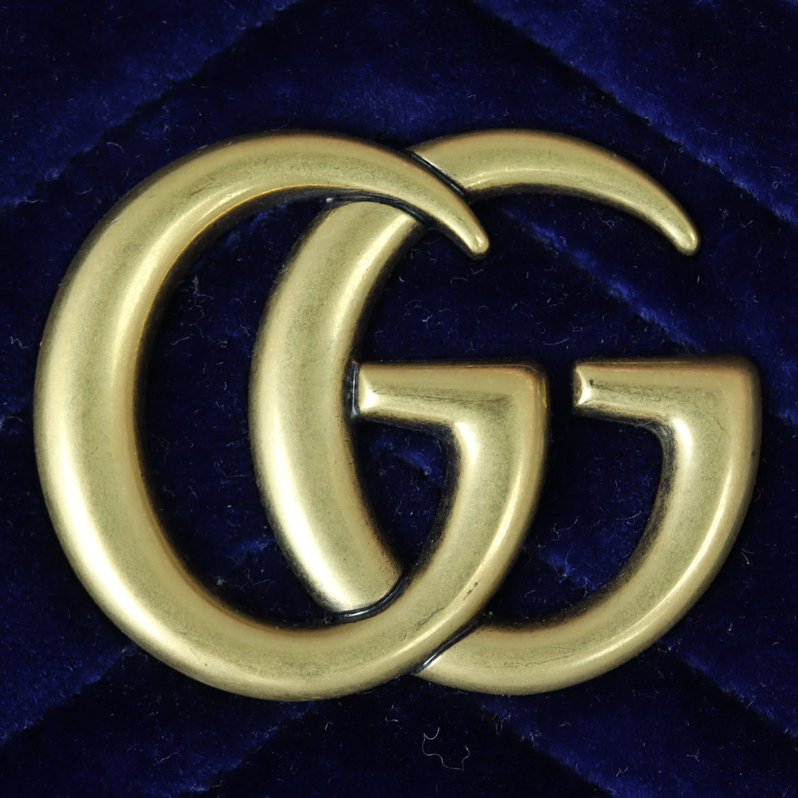 Gucci GG Marmont Bucket Bag Velvet