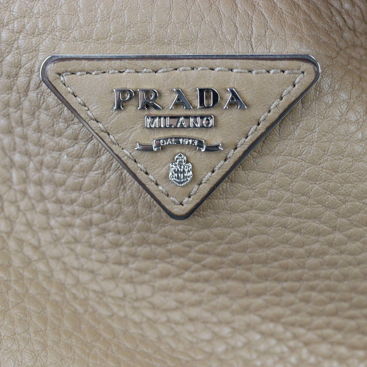 Prada Vitello Daino Hobo