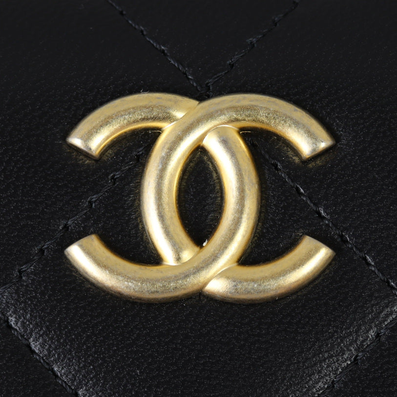 Chanel CC Bubble Vanity Case Hardware