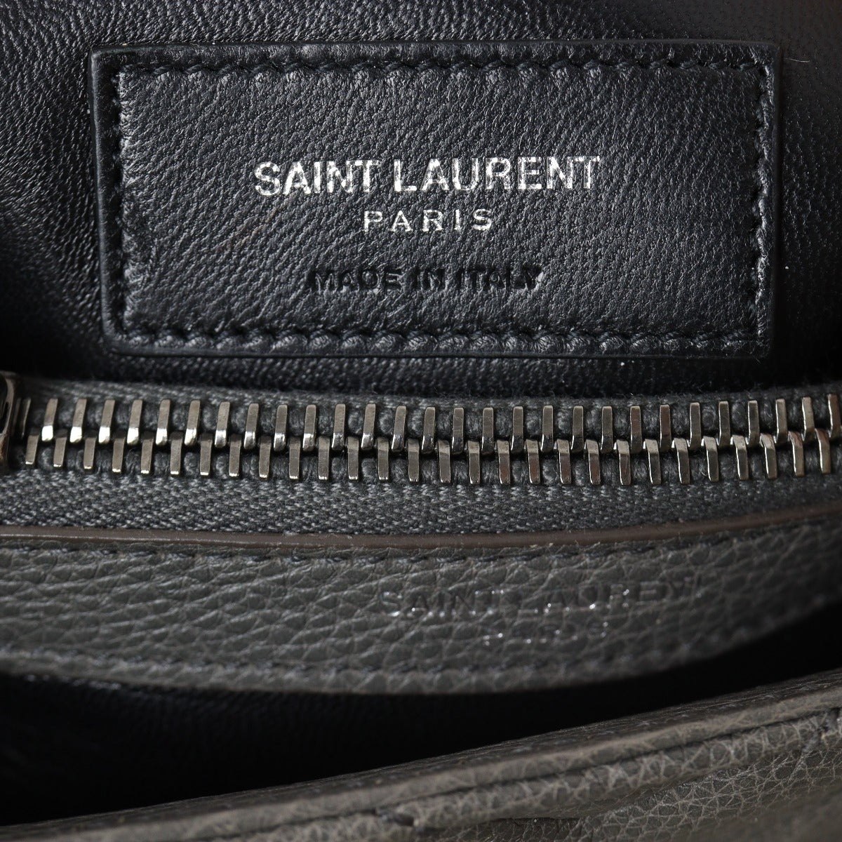 Saint Laurent College Medium