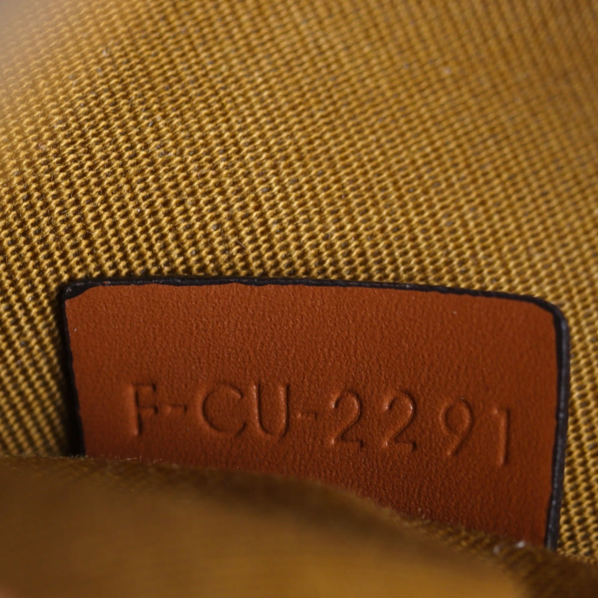 Celine Triomphe Besace Mini